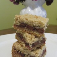 Raspberry Chocolate Crumble Bars